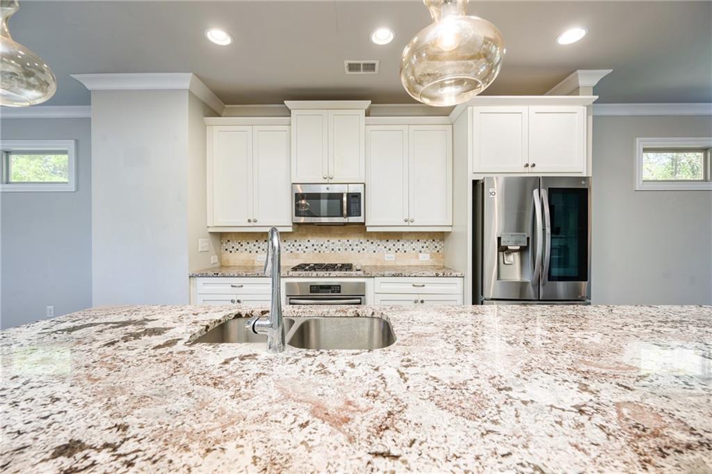 1026 Township Square, Alpharetta, Georgia image 5