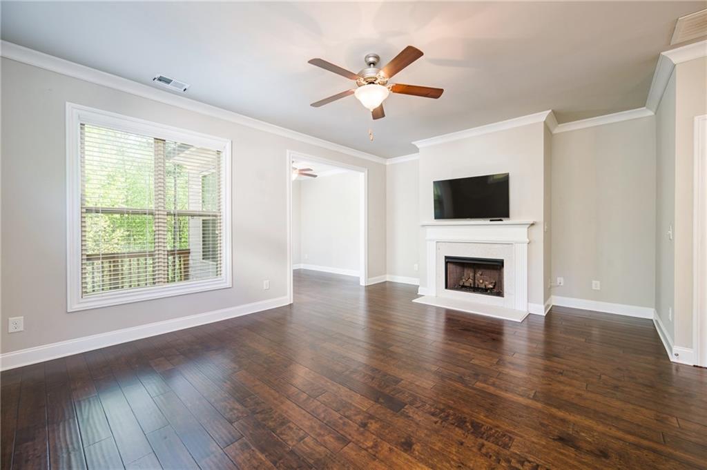 1026 Township Square, Alpharetta, Georgia image 7