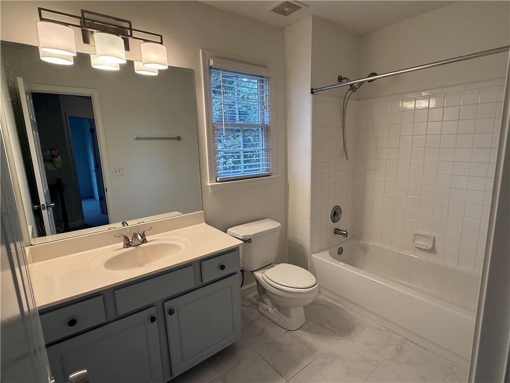 9560 Knollcrest Boulevard, Alpharetta, Georgia image 24