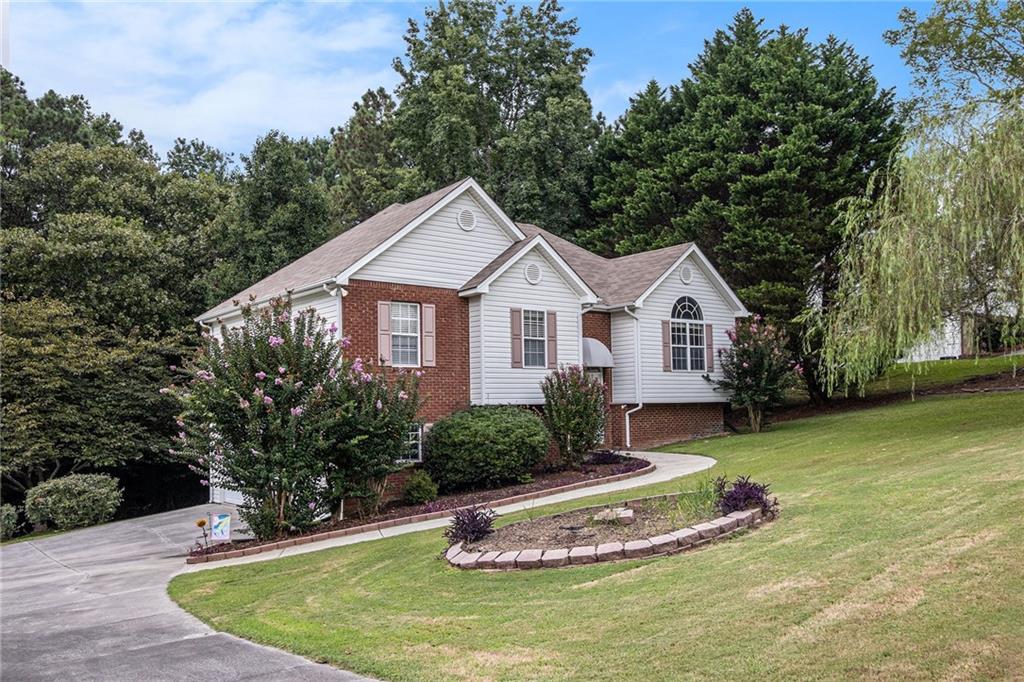 130 Orchard Way SE