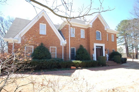 Photo of 105 View Hill Court, Sandy Springs, GA 30350 (MLS # 7823909)