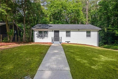 2889 Macon Drive SW Atlanta GA 30354