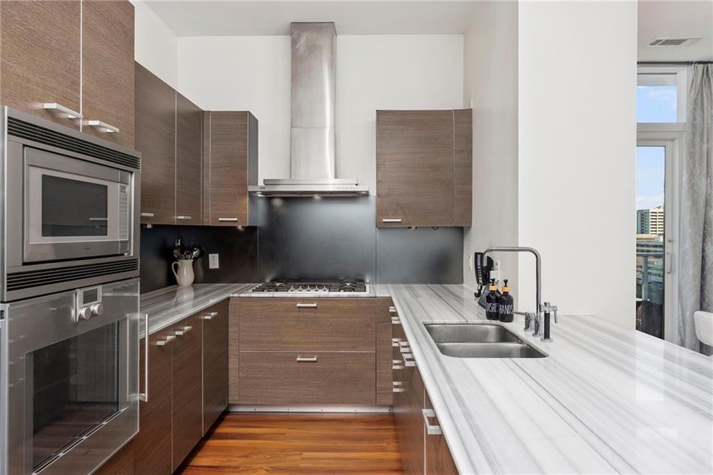 W Residences - Residential