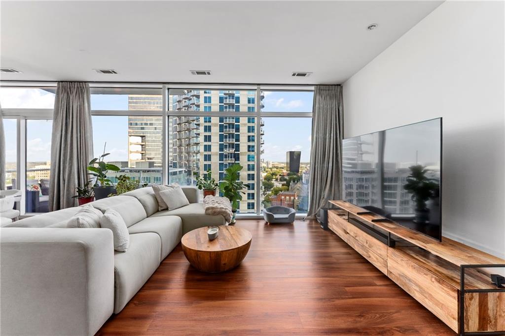 W Residences - Residential