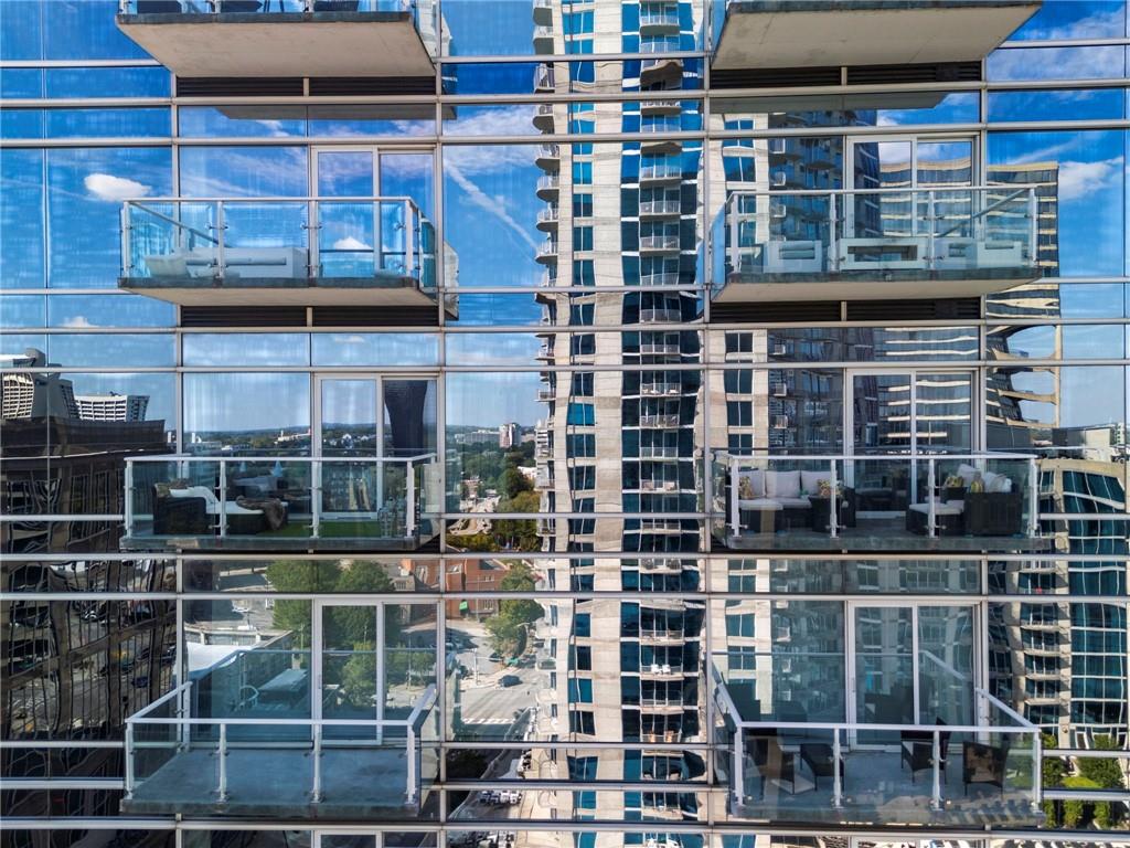 W Residences - Residential