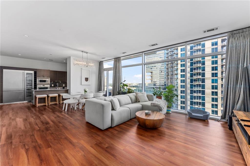 W Residences - Residential