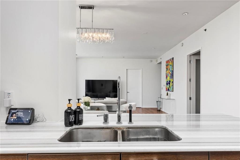 W Residences - Residential