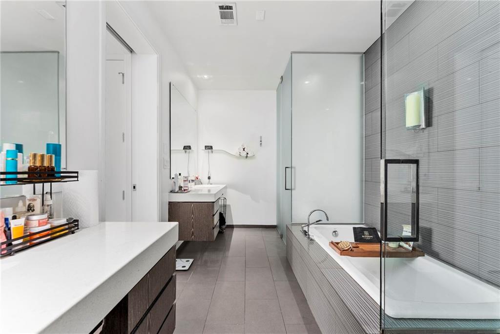 W Residences - Residential