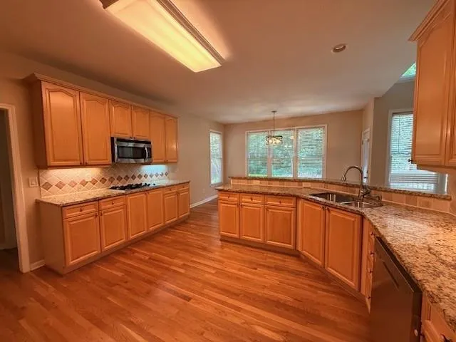 Suwanee, Georgia 30024, United States, 6 Bedrooms Bedrooms, ,5 BathroomsBathrooms,Residential,Active,123367