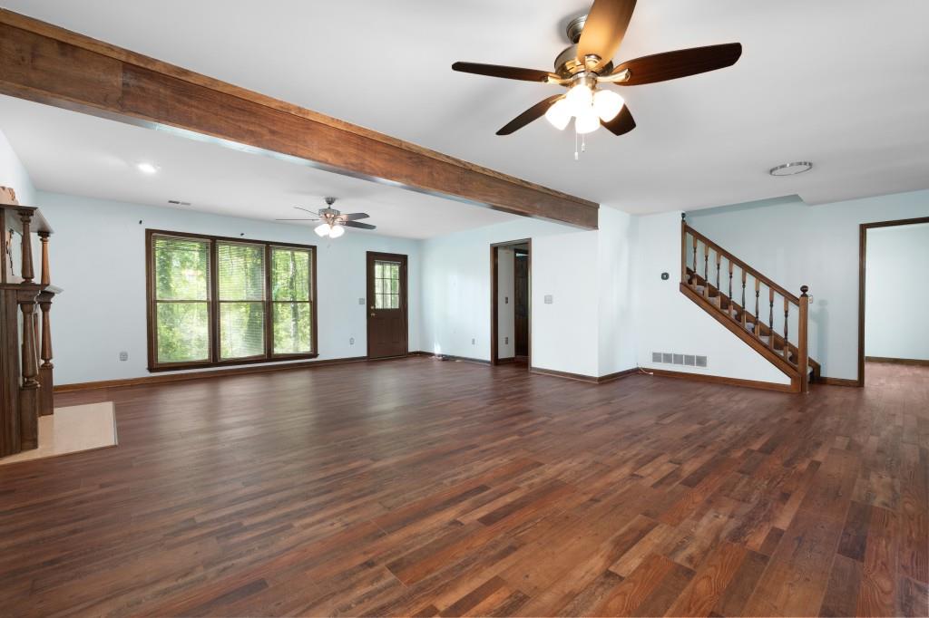 1061 Retner Drive, Mableton, Georgia image 10