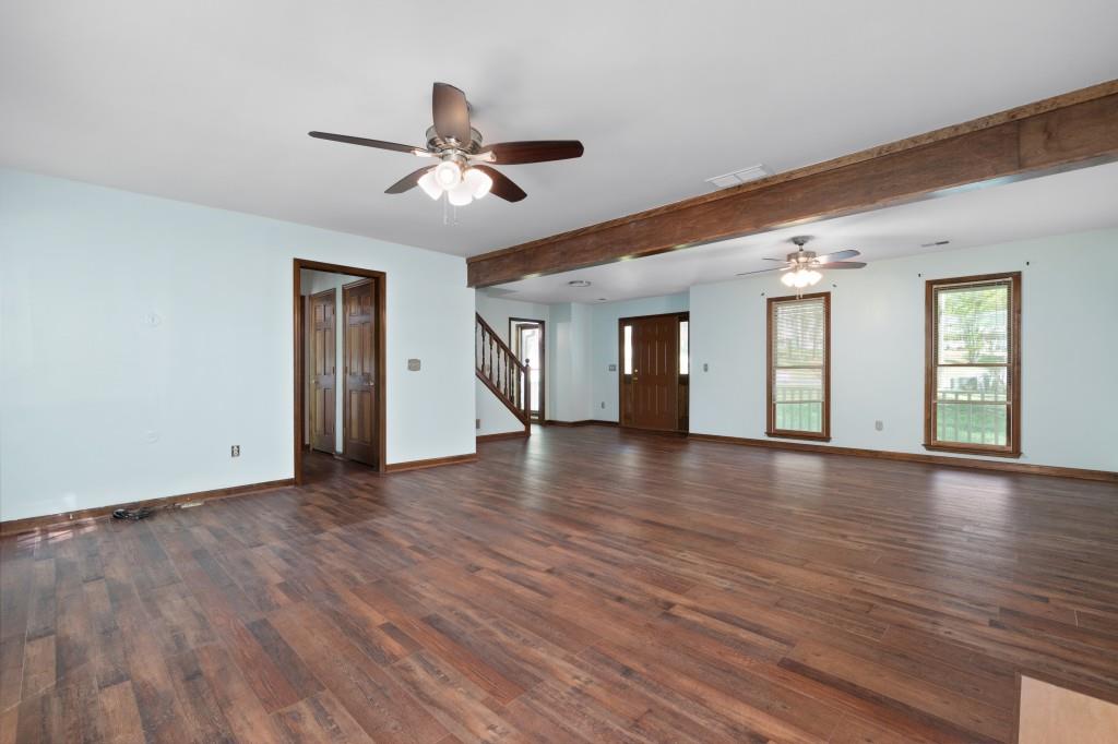 1061 Retner Drive, Mableton, Georgia image 13