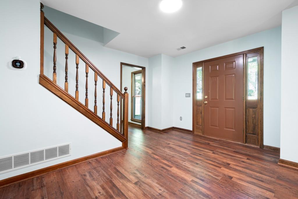1061 Retner Drive, Mableton, Georgia image 7