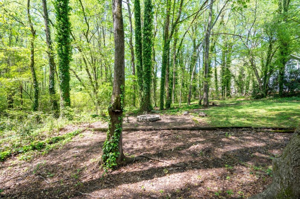 1061 Retner Drive, Mableton, Georgia image 36