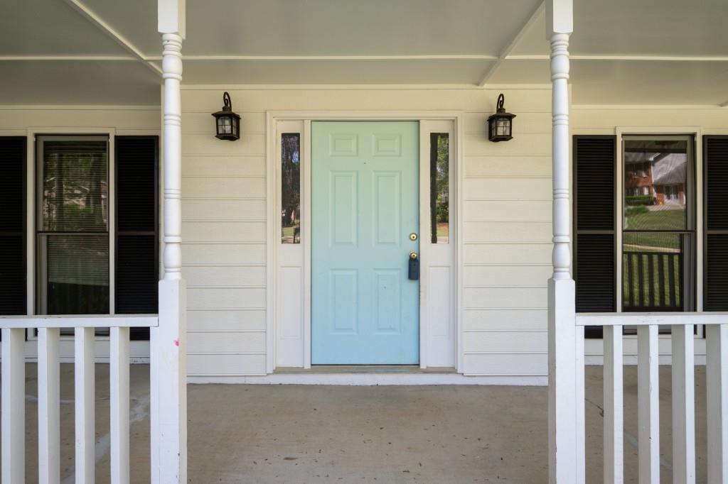 1061 Retner Drive, Mableton, Georgia image 4