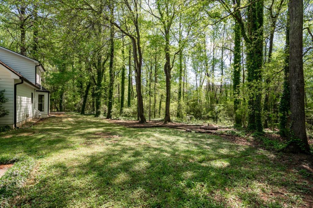 1061 Retner Drive, Mableton, Georgia image 33