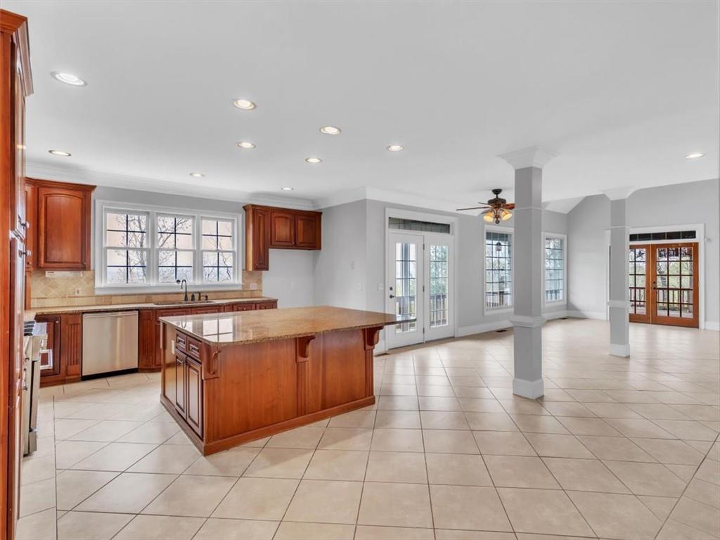 2015 Eagle Point Drive, Dalton, Georgia image 14