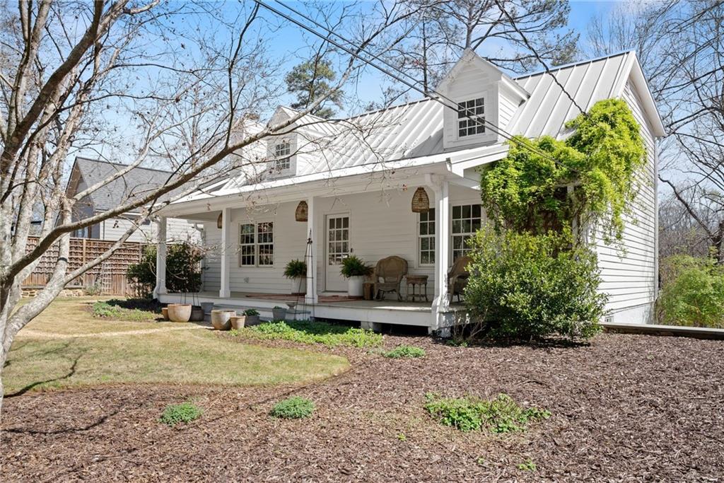 6135 White Oak Drive