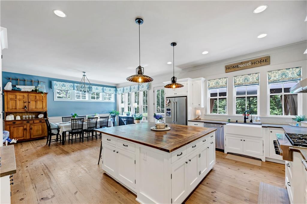 352 Woodmont Court