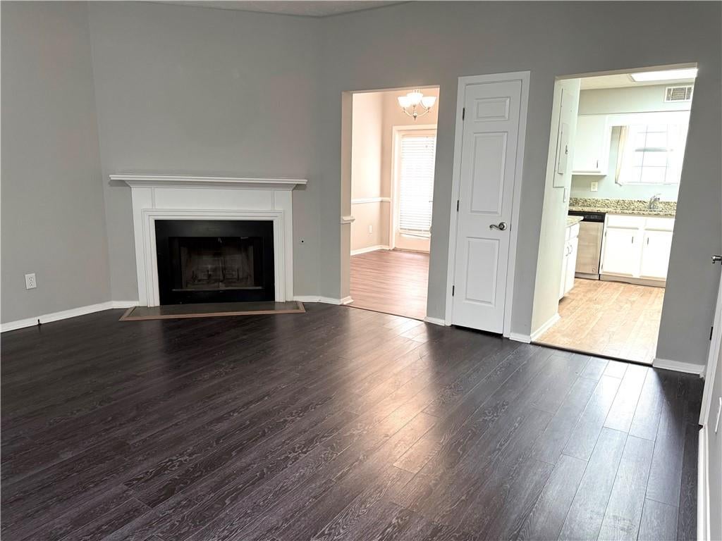 805 Wedgewood Way