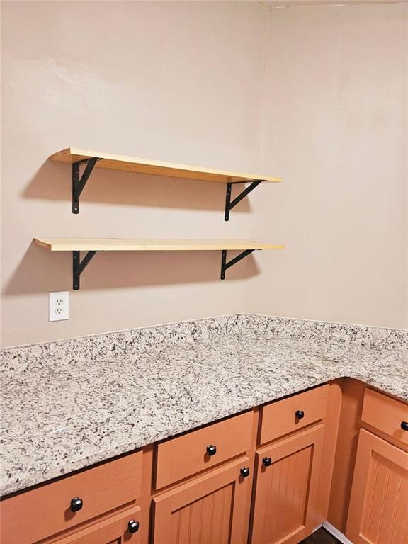 KERRY CREEK - Residential Lease