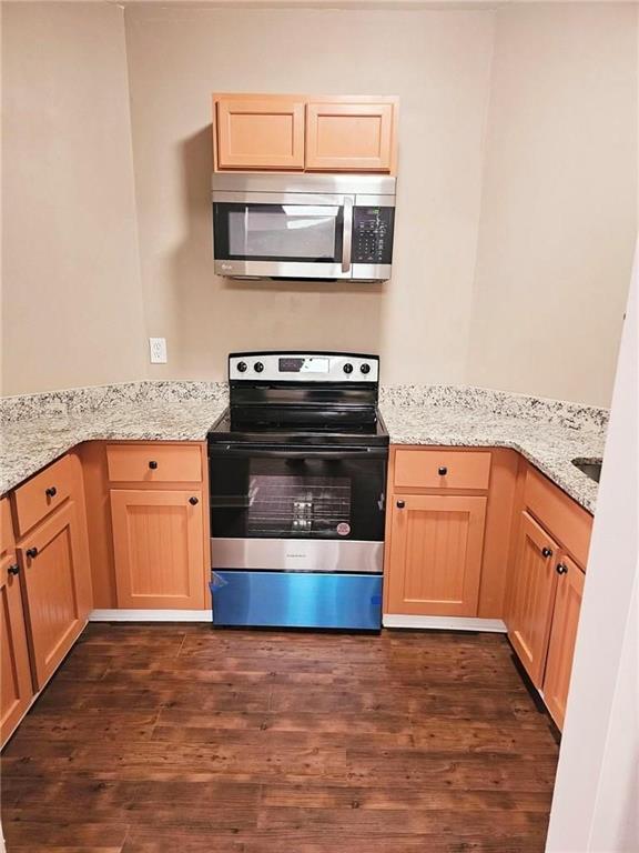 KERRY CREEK - Residential Lease