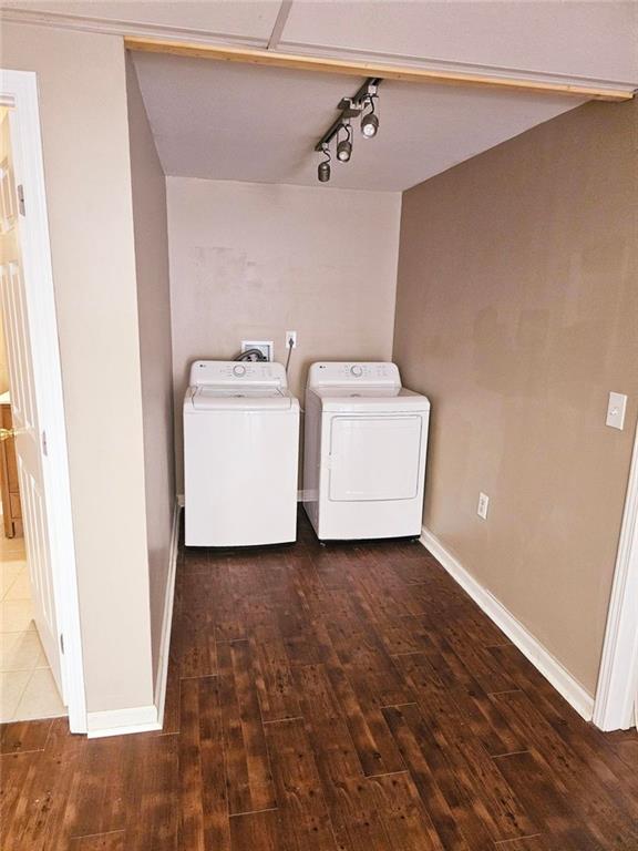 KERRY CREEK - Residential Lease