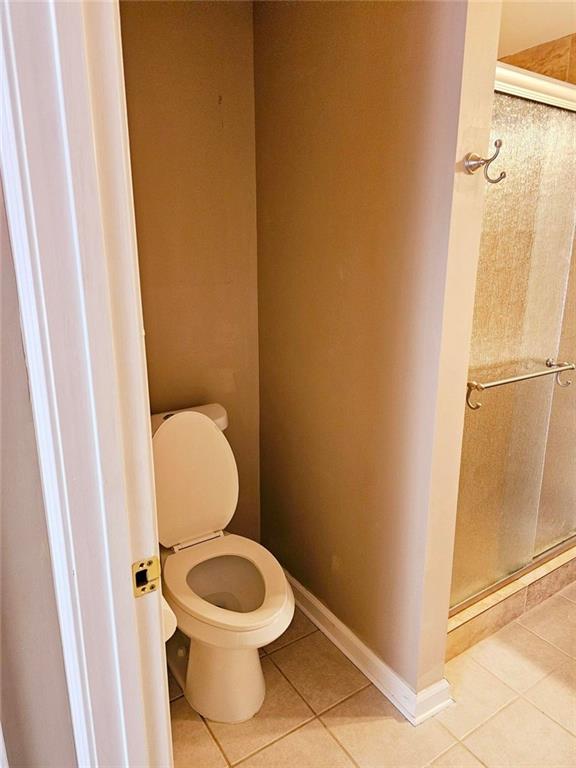 KERRY CREEK - Residential Lease