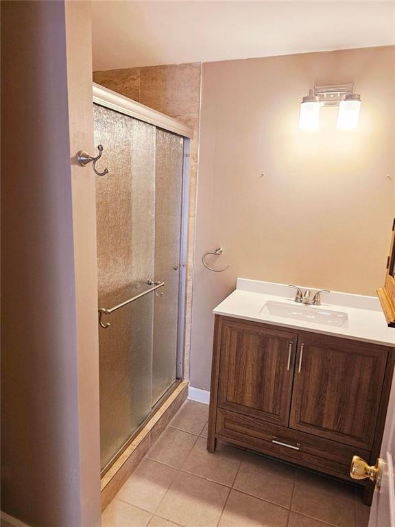 KERRY CREEK - Residential Lease