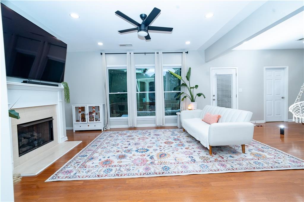 Hanover Pointe - Residential