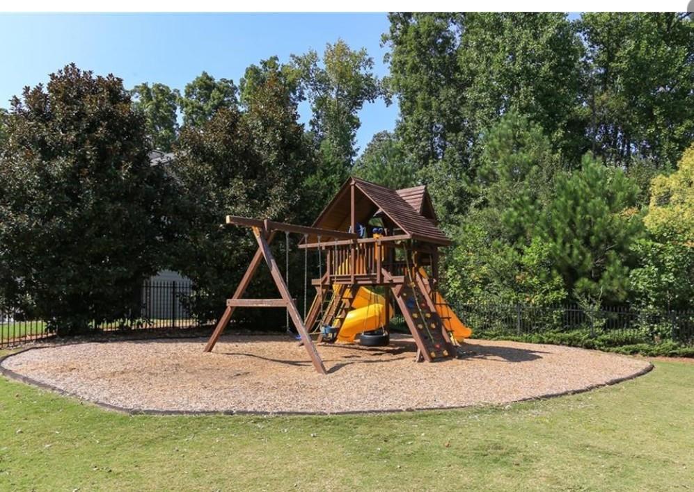 Hanover Pointe - Residential