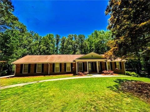 Homes For Sale - 2571 Victory Drive Dr<br/> Douglasville, GA 30135
