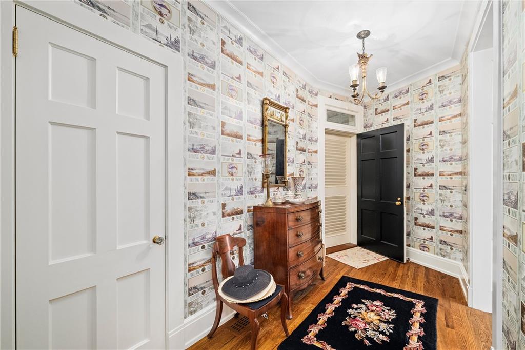 200 Montgomery Ferry Drive NE 30