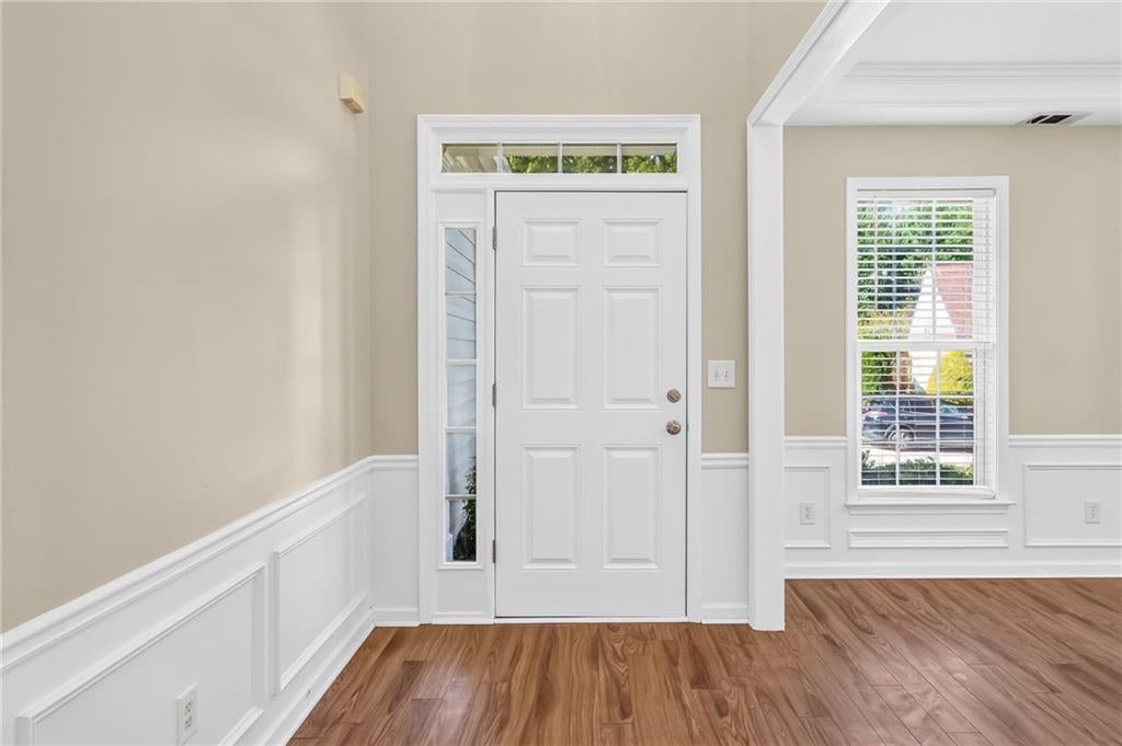 127 Churchcliff Drive