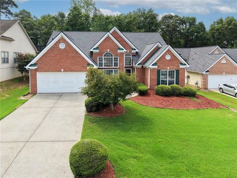 Homes For Sale - 3353 Dunbar Lane<br/> Suwanee, GA 30024