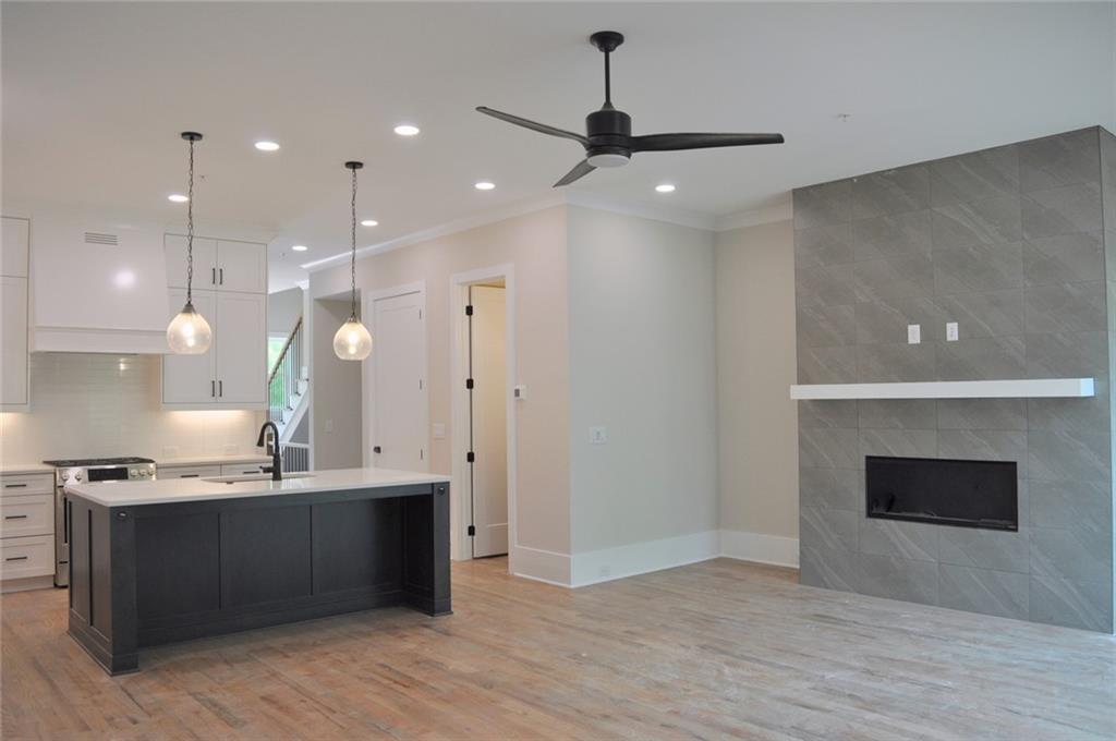 The Carlyle - Residential