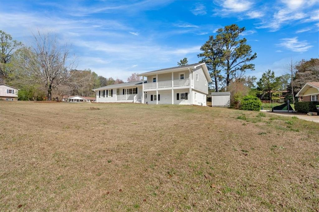 3679 Mill Glen Drive, Douglasville, Georgia image 2