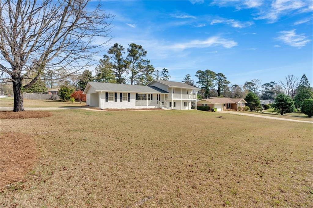 3679 Mill Glen Drive, Douglasville, Georgia image 3