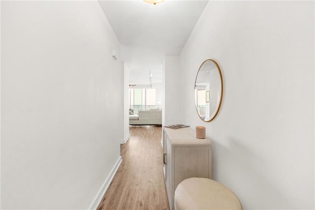 3338 Peachtree Road NE 3302