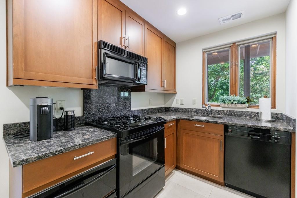 5120 Jett Forest Trail, Atlanta, Georgia image 40
