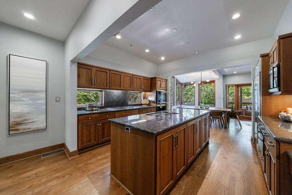 5120 Jett Forest Trail, Atlanta, Georgia image 17