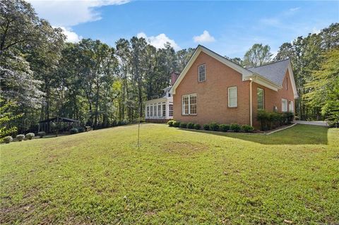 A home in Dawsonville