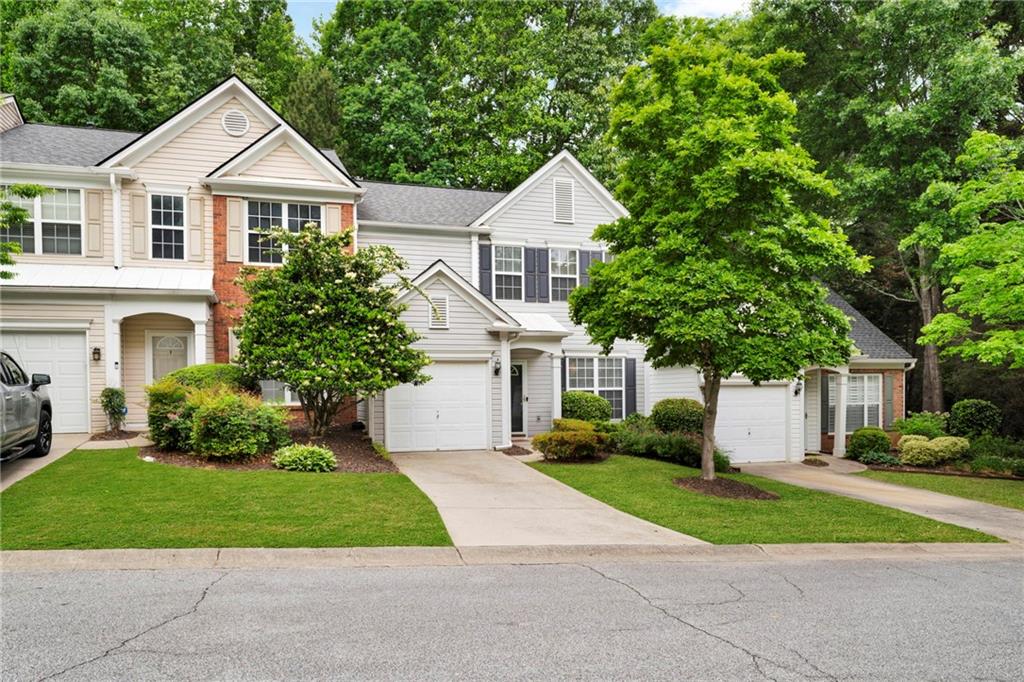 104 Kenninghall Drive SE