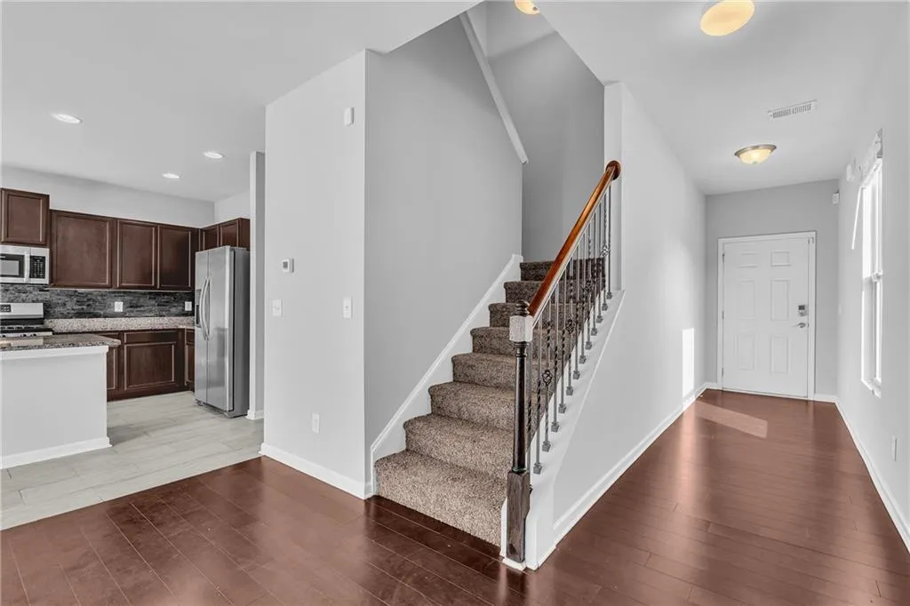 Union City, Georgia 30291, United States, 3 Bedrooms Bedrooms, ,3 BathroomsBathrooms,Residential,Pending,20231