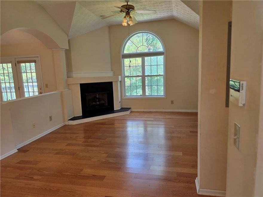 Best Deal in Stone Mountain move in ready 2 br 2 bath condo.