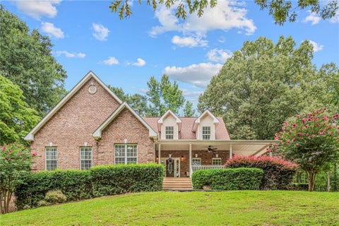 Homes For Sale - 170 St Gabriel Way<br/> Fayetteville, GA 30215