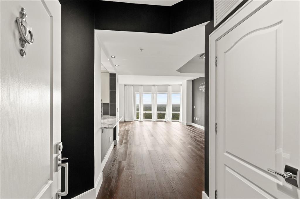 The Oaks At Buckhead - Residential Lease