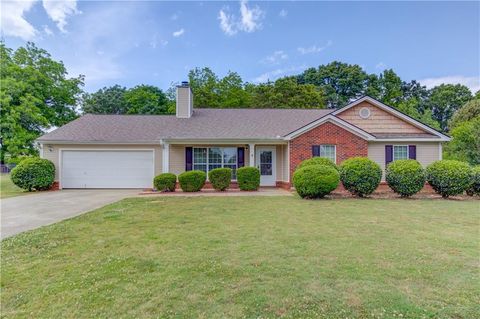 Homes For Sale - 2504 Amelia Way Way<br/> Barrow County, Statham, GA 30666