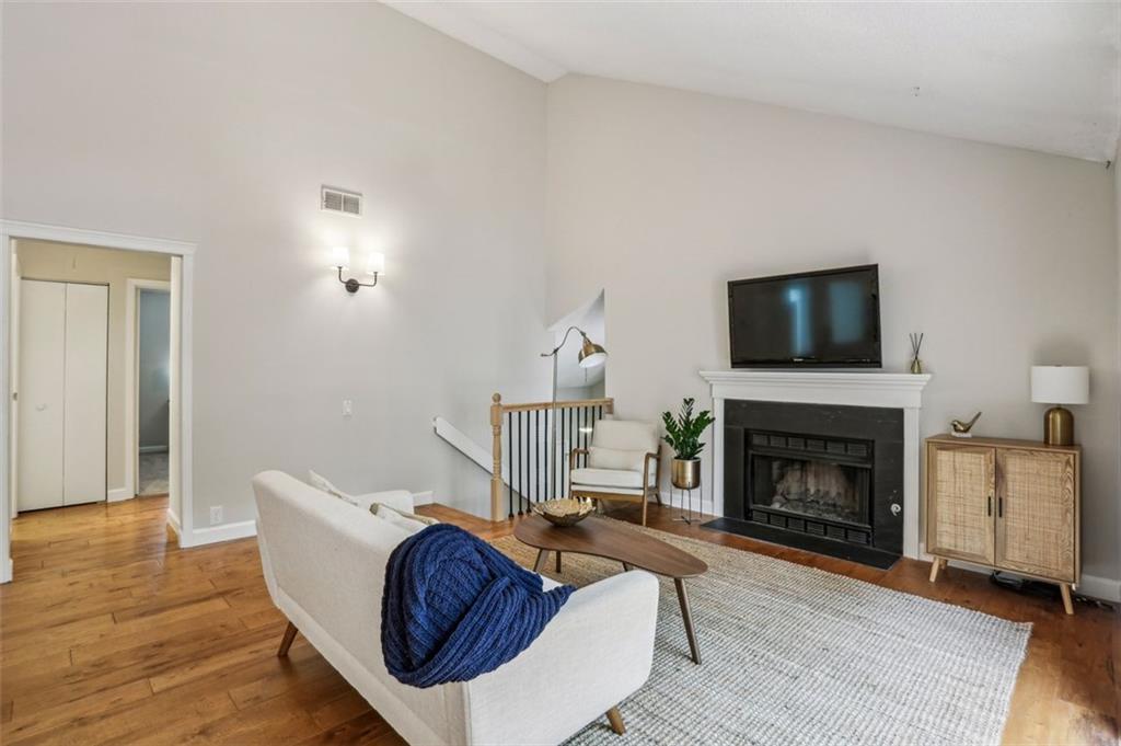 85 Dunwoody Springs Drive