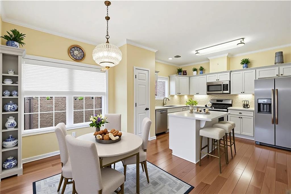 1705 Rolling View Drive