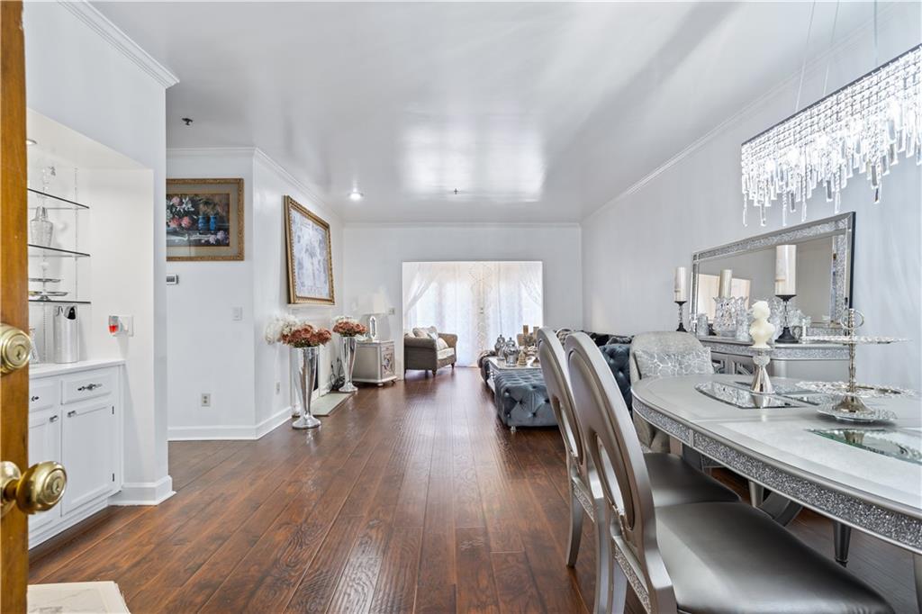 2865 Lenox Road NE 211